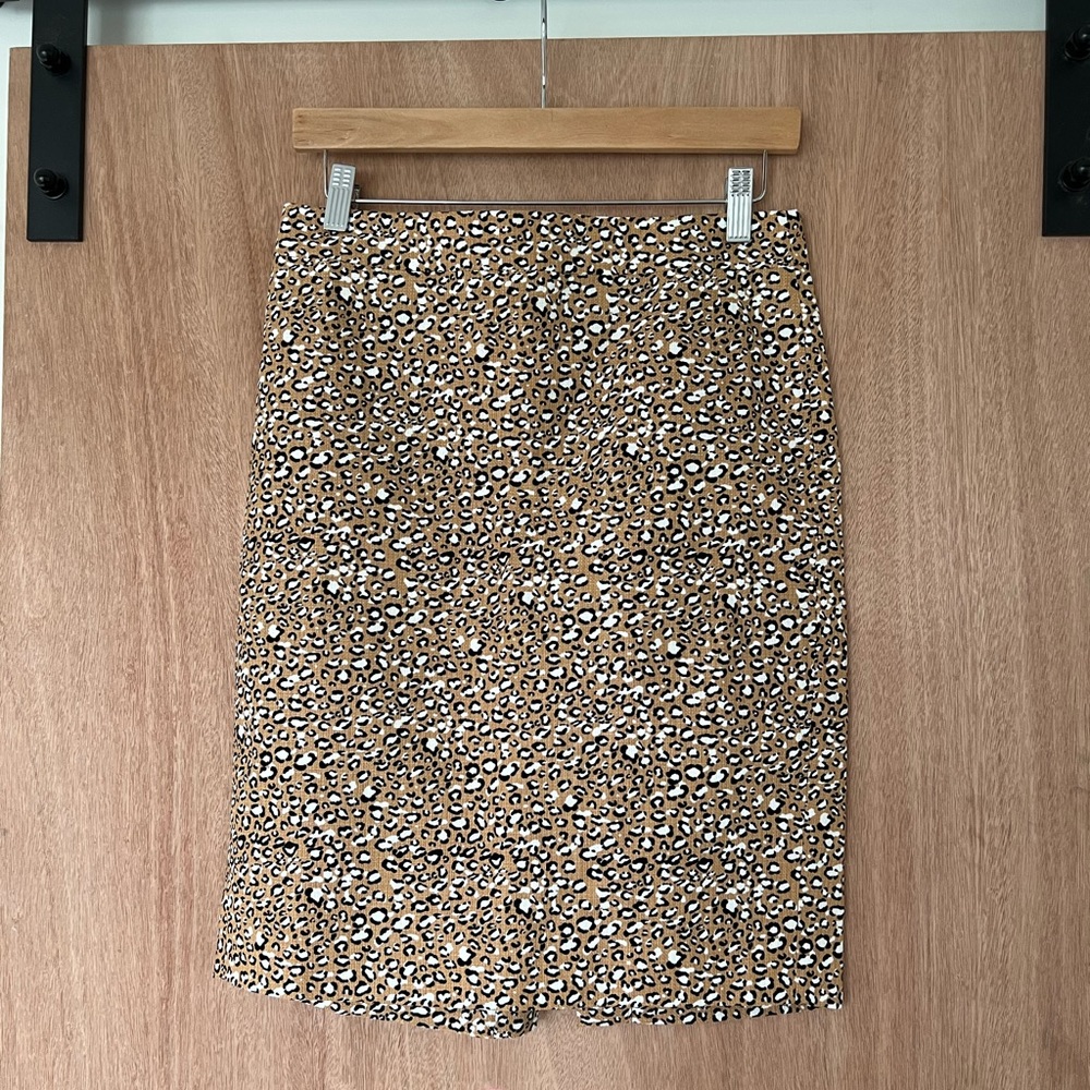 J. Crew leopard print lined pencil skirt size 2